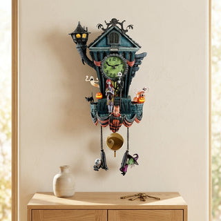 Gothic Resin Clock Pendant With Staring Figure For Decorative Halloween Display | Grantley