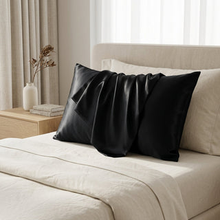 Pure Silk Pillowcase With Temperature Regulating Design And Hidden Zipper | Riley