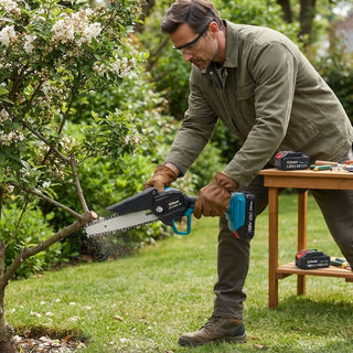 SharpCut Cordless Chainsaw With 2 Rechargeable Batteries For Garden Branch Cutting | Weston