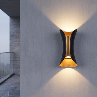 Sleek Curved Outdoor Wall Lamp | Halo