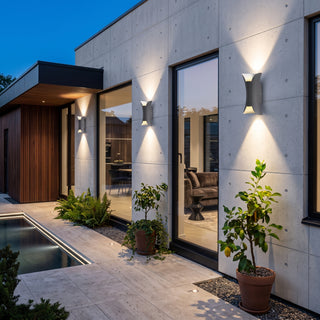 Sleek Curved Outdoor Wall Lamp | Halo