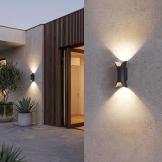Sleek Curved Outdoor Wall Lamp | Halo