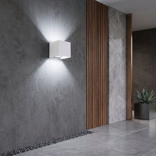 Modern Waterproof Outdoor Wall Light | EverGlow