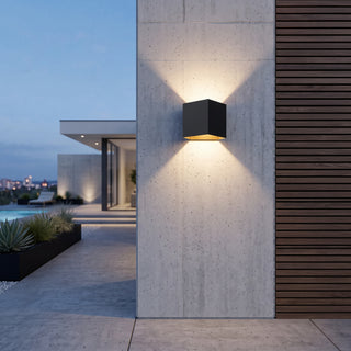 Modern Waterproof Outdoor Wall Light | EverGlow