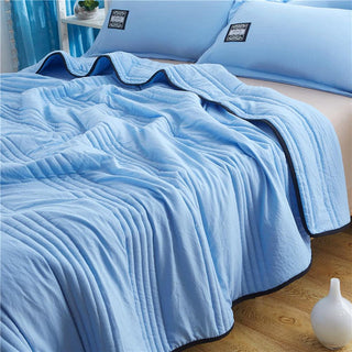 Cooling Summer Blanket with Breathable Moisture-Wicking Fabric | Coolvera