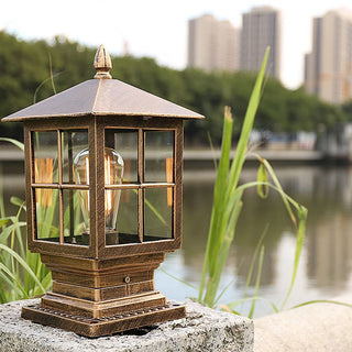 Classic Outdoor Garden Pillar Post Light Fixture | Bravelle