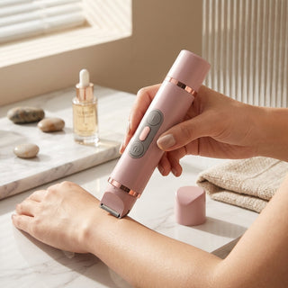 Cordless Women's Razor With Stainless Steel Blades And USB Rechargeable Design | Sumner