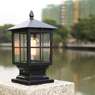 Classic Outdoor Garden Pillar Post Light Fixture | Bravelle