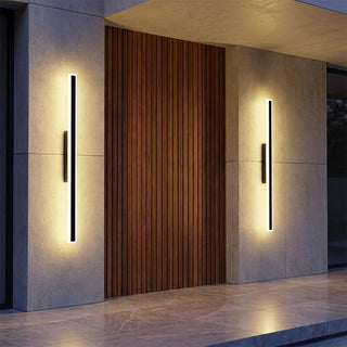 Minimalist Linear Outdoor Wall Lamp | Lumo